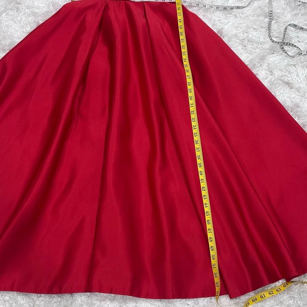 NWT 🩸Elegant Red Evening Gown. - Picture 17 of 17